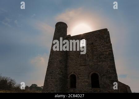 Die Ruinen des Maschinenhauses der Giew Mine auf Trink Hill, Towednack, Cornwall, Großbritannien Stockfoto