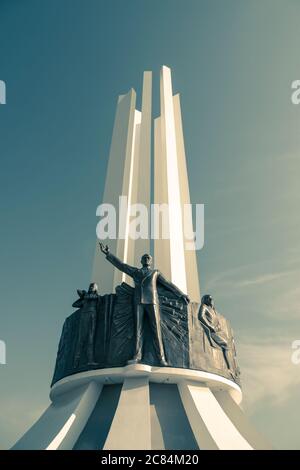 izmir, Türkei - 12 10 2019: Denkmal für die Rechte der Frauen in Karşıyaka Izmir Türkei. Stockfoto