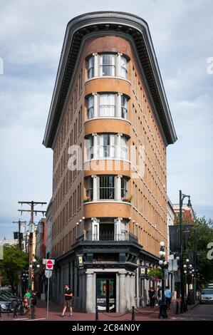 Das ehemalige Hotel Europe, Gastown, Vancouver, British Columbia, Kanada. (Kabel über dem Kopf entfernt) Stockfoto