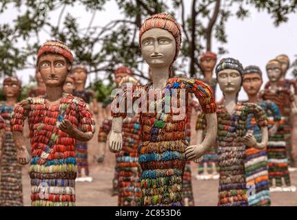Chandigarh, Indien - 04. Mai 2016: Statuen im Stadtpark, einer der attraktivsten und interessantesten Sehenswürdigkeiten von Chandigarh Stadt in Indien Stockfoto