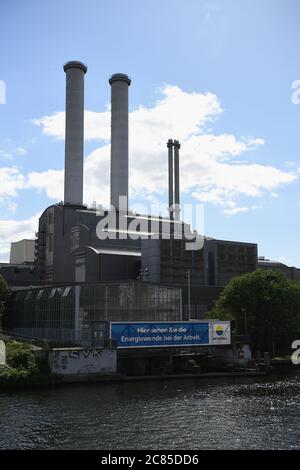 Berlin, Deutschland. Juli 2020. Das Wärmekraftwerk Vattenfall Mitte. Quelle: Britta Pedersen/dpa-Zentralbild/dpa/Alamy Live News Stockfoto