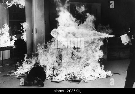 Fahrenheit 451 Jahr : 1966 UK Direktor : François Truffaut Stockfoto