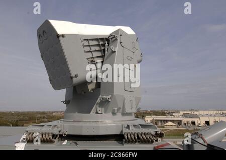 Ingleside, Texas, USA, 12. Januar 2006: Die RIM 116 Rolling Airframe Missile (RAM)-Trägerrakete auf der USS San Antonio dockte in Ingleside an. ©Bob Daemmrich Stockfoto