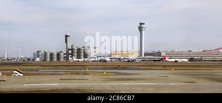 Gebäude des Flughafens Haneda in Tokio Stockfoto