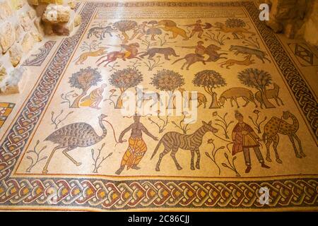 Boden bedeckt von alten Mosaiken des Mount Nebo, Jordanien Stockfoto