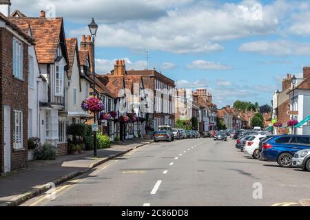 Amersham Old Town Blick auf die High Street, Buckingshire, England, Großbritannien Stockfoto