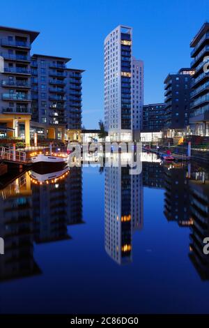 Clarence House Apartments Reflections am Leeds Dock in Centrl Leeds. Stockfoto