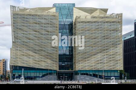 Das Gebäude der irischen Zentralbank am Nordwall Quay des Flusses Liffey, das 2017 eröffnet wurde. Stockfoto