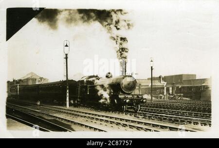 Bahnhof, vermutlich in Crewe, Cheshire, England. Stockfoto