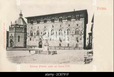 Palazzo Pretorio (Palazzo del Podesta), vor der Piazza del Duomo von Pistoia in der Toskana, Italien. Stockfoto