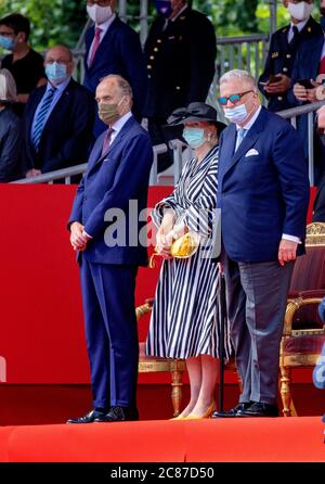 Brüssel, Belgien. Juli 2020. Prinzessin Astrid, Prinz Lorenz und Prinz Laurent von Belgien am Paleizenplein in Brussel, am 21. Juli 2020, um an der feierlichen Feier anlässlich des Nationaltages von Belgien teilzunehmen.Quelle: Albert Nieboer/ Niederlande OUT/Point de Vue OUT  /dpa/Alamy Live News Stockfoto