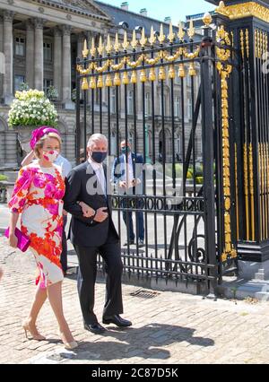 Brüssel, Belgien. Juli 2020. König Filip und Queemn Mathilde von Belgien am Paleizenplein in Brussel, am 21. Juli 2020, um an der feierlichen Feier anlässlich des Nationaltages von Belgien teilzunehmen.Quelle: Albert Nieboer/ Netherlands OUT/Point de Vue OUT  /dpa/Alamy Live News Stockfoto