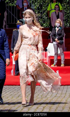 Brüssel, Belgien. Juli 2020. Prinzessin Elisabeth von Belgien am Paleizenplein in Brussel, am 21. Juli 2020, um an der feierlichen Feier anlässlich des Nationaltages von BelgienQuelle: Albert Nieboer/ Netherlands OUT/Point de Vue OUT  /dpa/Alamy Live News Stockfoto