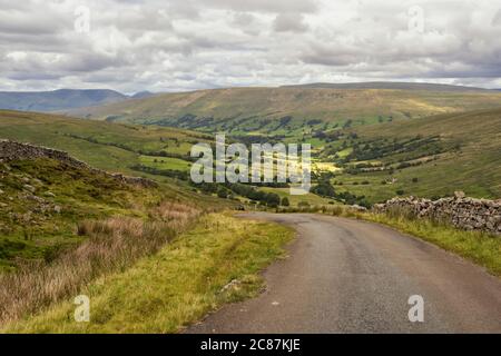 Die Howgill Fells sind Hügel in Nordengland zwischen dem Lake District und den Yorkshire Dales, die ungefähr zwischen den Eckpunkten eines Dreiecks liegen Stockfoto