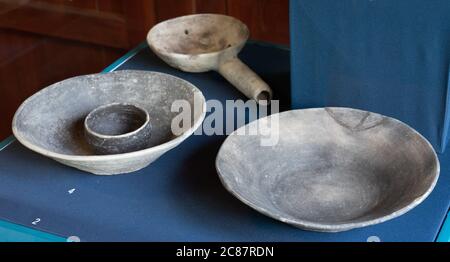 Keramik aus den Ruinen der Zapoteschen Stadt Atzompa im Museo Comunitario Santa Maria Atzompa, Oaxaca, Mexiko. Stockfoto