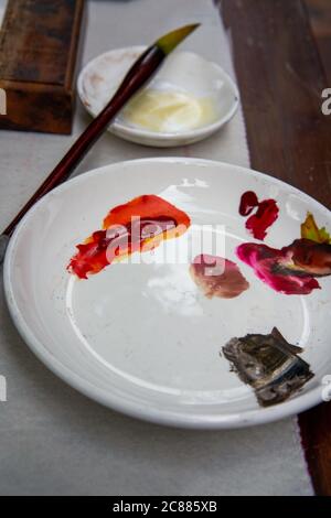 Chinesische Malerei Ausrüstung, Farbpalette, Farbpalette Stockfoto