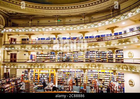 Buenos Aires, Argentinien - 05. September 2018: El Ateneo Grand Splendid, laut The Guardian die zweitgrößte Buchhandlung der Welt. Stockfoto