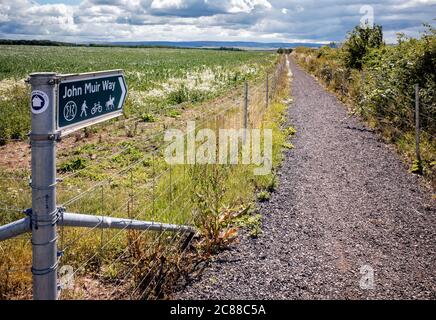 John Muir Way Wegweiser in East Lothian, Schottland, Großbritannien. Stockfoto