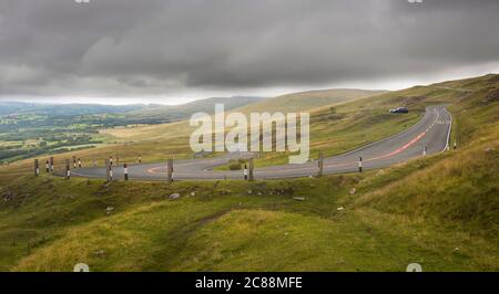 Die Haarnadelkurve auf der Mountain Road Stockfoto