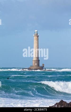 Leuchtturm von Goury, Halbinsel Cotentin, während Sturm, Normandie, Frankreich. Stockfoto