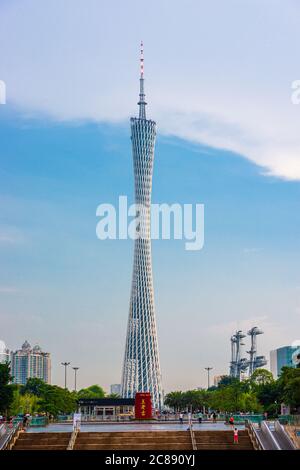 GUANGZHOU, CHINA - 24. MAI 2014: Canton Tower in Guangzhou. Stockfoto
