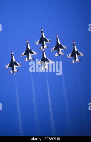 Thunderbirds USAF Air Demonstration Squadron Durchführung einer Diamantformation. USA, Amerika. Stockfoto