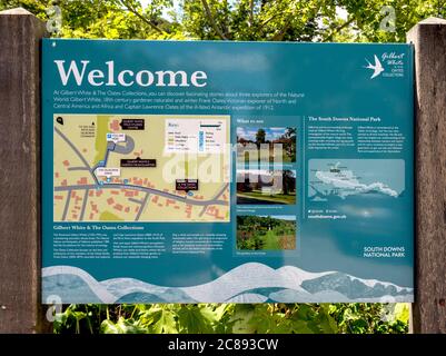 Touristen- und Besucherinformationsbüro im Gilbert White's House, The Wakes, Selborne, Hampshire, England, Großbritannien Stockfoto