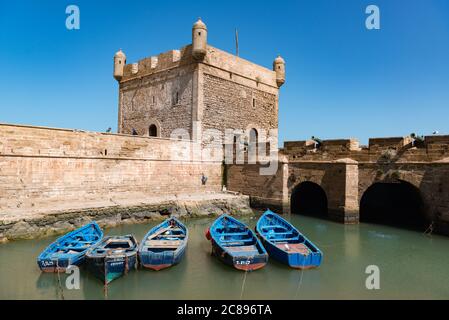 Die Hafenzitadelle auf den alten Stadtmauern von Essaouira, Marokko Stockfoto