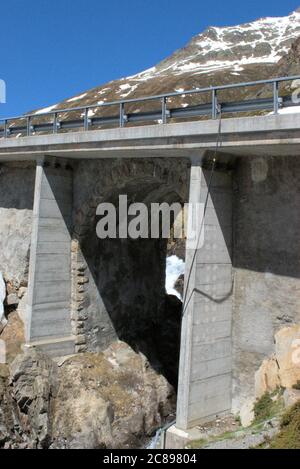 Brücke am Flüelapass in der Schweiz Stockfoto