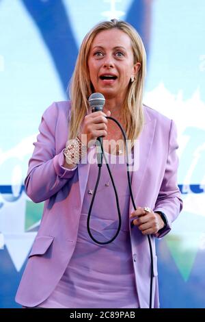 Rom, Italien. Juli 2020. Die Präsidentin der Fratelli d'Italia Partei Giorgia Meloni während der Veranstaltung "Piazza Italia" im Colle Oppio Park. Rom (Italien), 21. Juli 2020 Foto Samantha Zucchi Insidefoto Kredit: Insidefoto srl/Alamy Live News Stockfoto