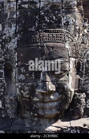 Der Bayon ist ein Tempel in Angkor in Kambodscha mit den riesigen Gesichtern von Jayavarman Stockfoto