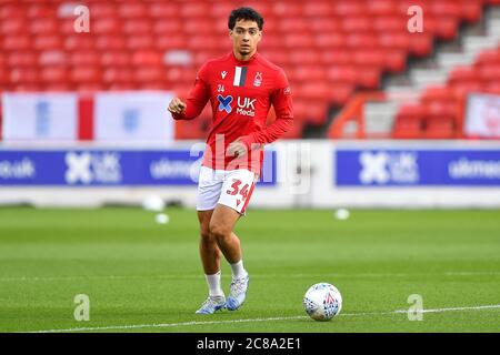 NOTTINGHAM, GROSSBRITANNIEN. 22. JULI 2020 - Tyler Walker (34) von Nottingham Forest während des Sky Bet Championship-Spiels zwischen Nottingham Forest und Stoke City am City Ground, Nottingham. (Kredit: Jon Hobley - MI News) Kredit: MI Nachrichten & Sport /Alamy Live Nachrichten Stockfoto