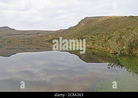 Blick über Berggebiete See Sumapaz Nationalpark, Bogota, Kolumbien November Stockfoto