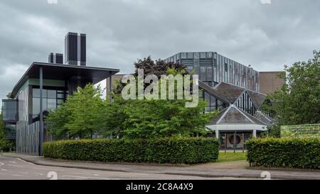 Eden Court Theatre, Bishops Road, Inverness, an einem bewölkten Tag, während es wegen der Einschränkungen von Covid 19 geschlossen ist. Stockfoto