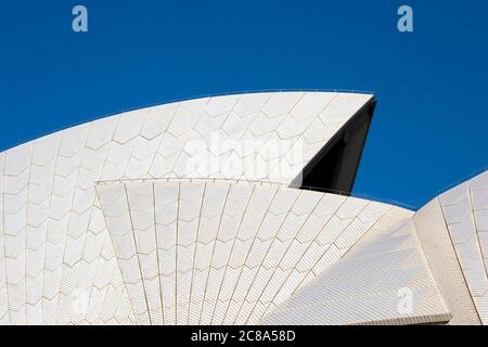Abstrakte Ansicht des Daches des Opernhauses von Sydney, Bennelong Point, Sydney, New South Wales, Australien, Australasien Stockfoto