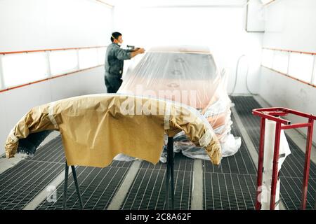 Restaurierung Gemälde von Details Auto Service Center Stockfoto