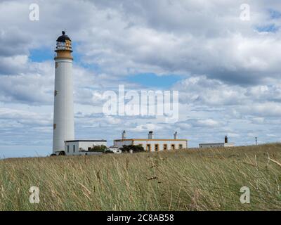 Barns Ness Lighthouse an der Ostküste Schottlands liegt 3 Meilen von Dunbar entfernt und wurde von den Stevenson Brüdern zwischen 1899 und 1901 gebaut Stockfoto