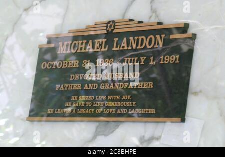 Culver City, California, USA 22. Juli 2020 EINE allgemeine Sicht auf die Atmosphäre von Michael Landons Grab im Hillside Memorial Park in Culver City, Kalifornien, USA. Foto von Barry King/Alamy Stockfoto Stockfoto