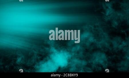 Abstrakt Blau Spotlight mit Rauch Nebel Nebel auf einem schwarzen Hintergrund. Textur Hintergrund für Grafik- und Webdesign. Stockfoto