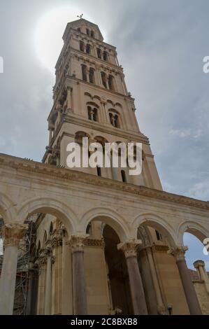 SPLIT, KROATIEN - 15. JUNI: Kirche des heiligen Rochus (Roka) in der Nähe des Diokletianpalastes in Split am 15. Juni 2019. Stockfoto