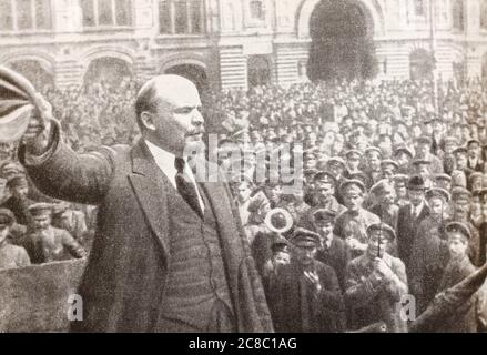 Lenin W. I. bei der Parade der Truppen am 25. Mai 1919. Stockfoto