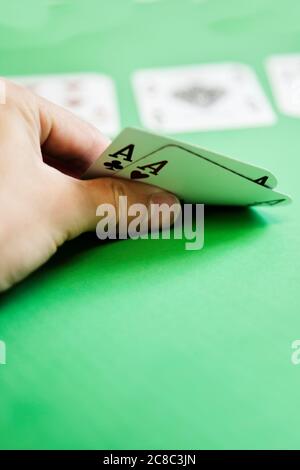 Pocket Aces in Poker Hand Stockfoto