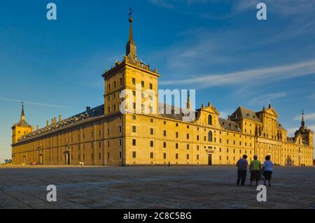 San Lorenzo de El Escorial, Comunidad de Madrid, Spanien. Das Königliche Kloster von El Escorial. UNESCO-Weltkulturerbe. Stockfoto