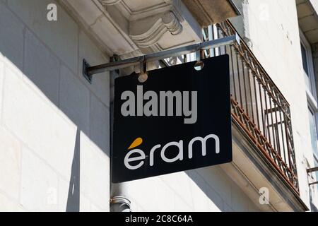 Bordeaux , Aquitaine / Frankreich - 07 21 2020 : eram Shop Zeichen Text und Logo auf Schuhe zu speichern Stockfoto