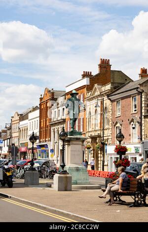 Statue von Oliver Cromwell in der Crown Street, St Ives, Cambridgeshire, England Stockfoto