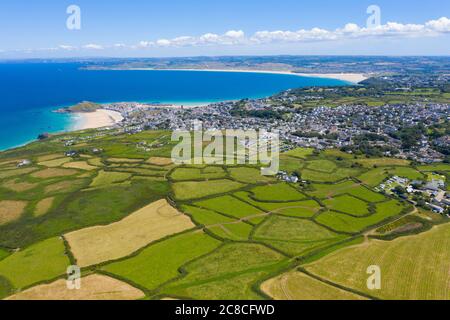 Luftaufnahme von St. Ives, Cornwall, England, Großbritannien