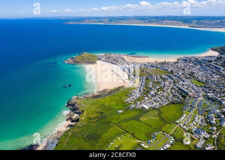 Luftaufnahme von St. Ives, Cornwall, England, Großbritannien