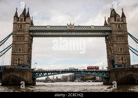 Die Tower Bridge in London, Großbritannien Stockfoto