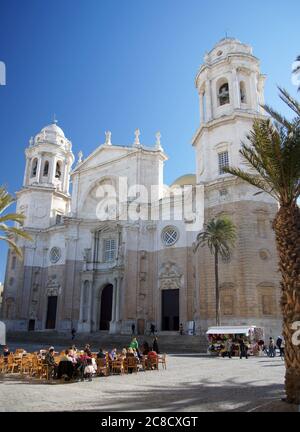 Provinz Cadiz in Spanien: Die Kathedrale in der Stadt Cadiz Stockfoto