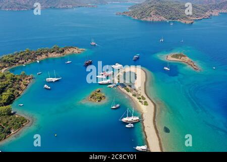 Luftaufnahme der Yassıca Inseln von Gocek Fethiye Türkei. Stockfoto